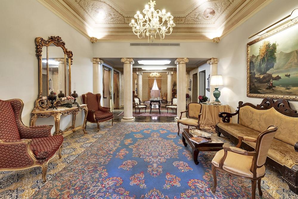 Hotel Relais Antica Badia - San Maurizio 1619 5*